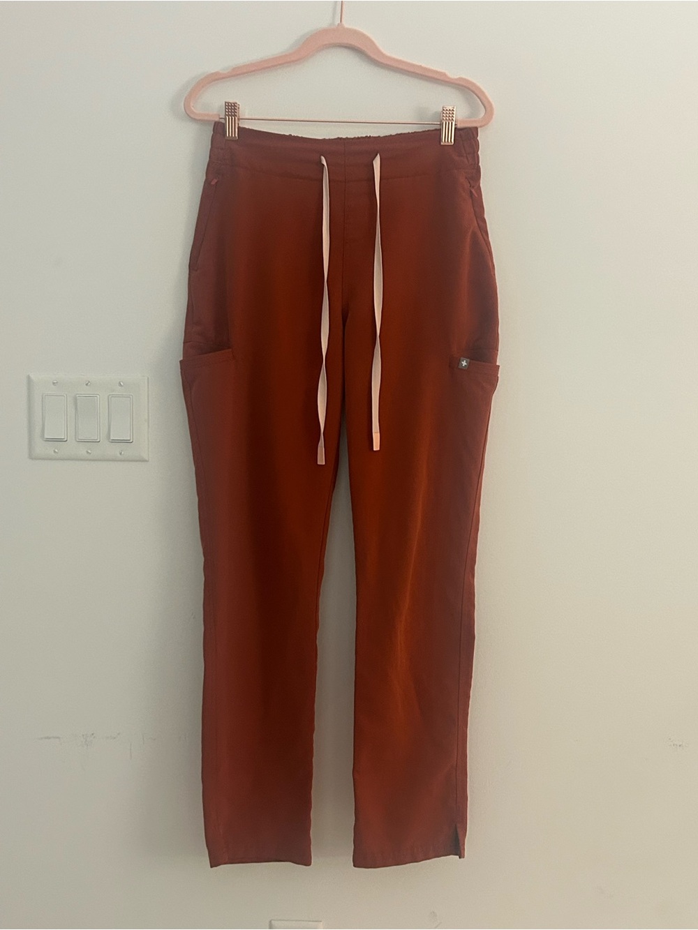 FIGS Technical Collection Women’s Small Scrub Pants Rust Terracotta